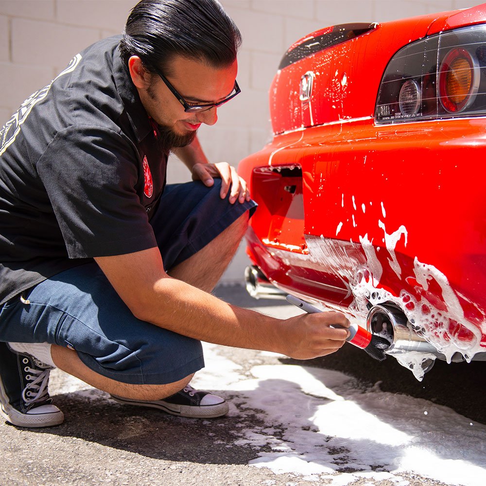 Chemical Guys All in the Details Exterior Detailing Brushes - 3-Piece Soft Scratch-Free Brushes for Wheels, Bumpers, Grilles, Badging & Tight Exterior Gaps on Cars, Trucks, SUVs & More - Image 9