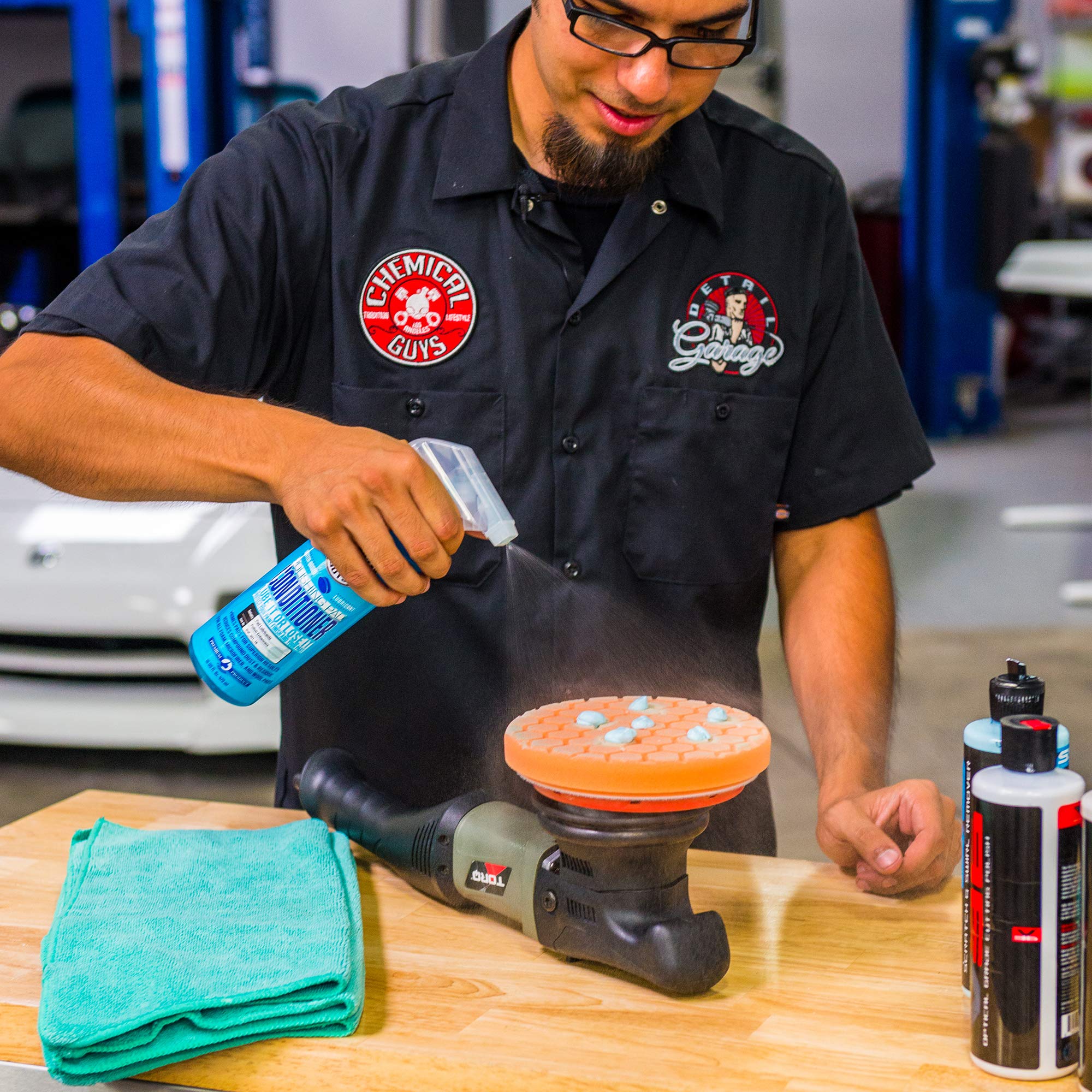 Chemical Guys BUFX112HEX6 Hex-Logic Quantum Medium-Heavy Cutting Pad, Orange (6.5 Inch Pad Made for 6 Inch Backing Plates) - Image 4