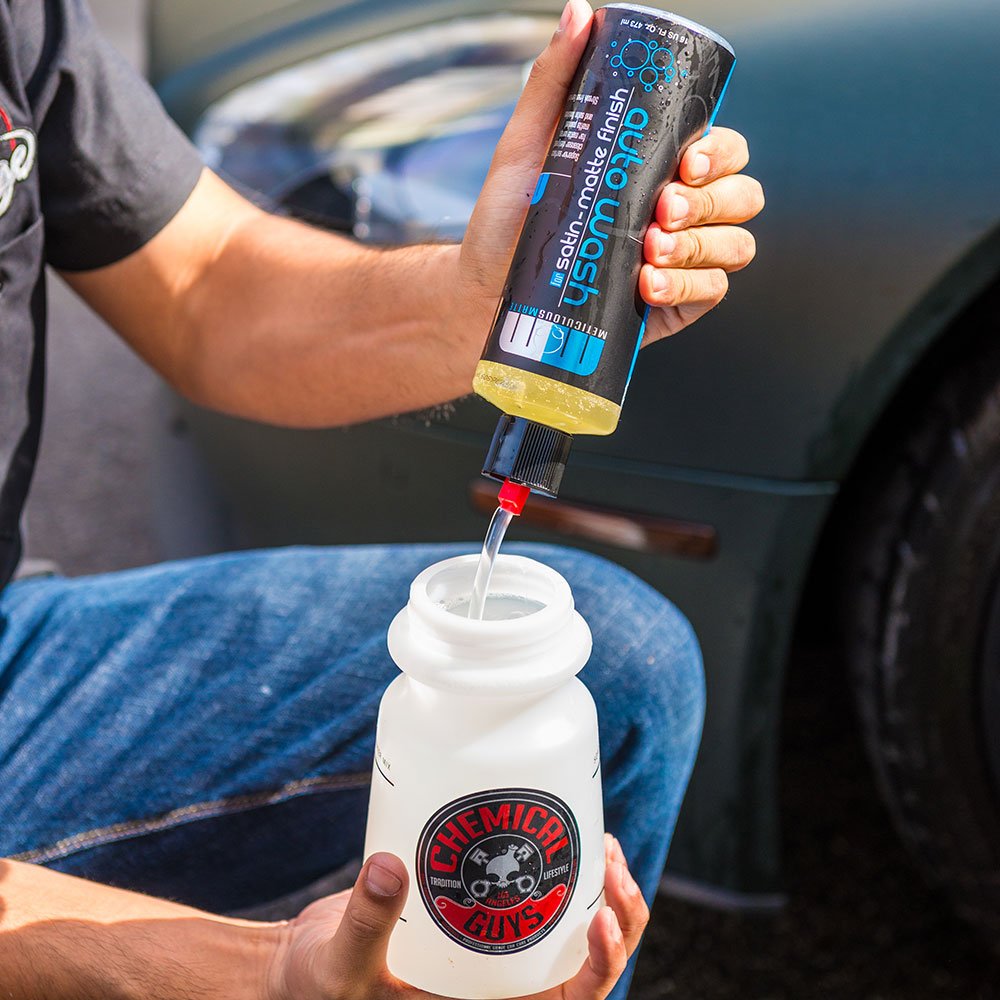 Chemical Guys CWS_995 Meticulous Matte Car Wash Soap (For Foam Cannons, Foam Guns or Bucket Washes) Safe for Satin & Matte Finish Paint, 128 fl oz (1 Gallon), Fruity Bubble Gum Scent - Image 6